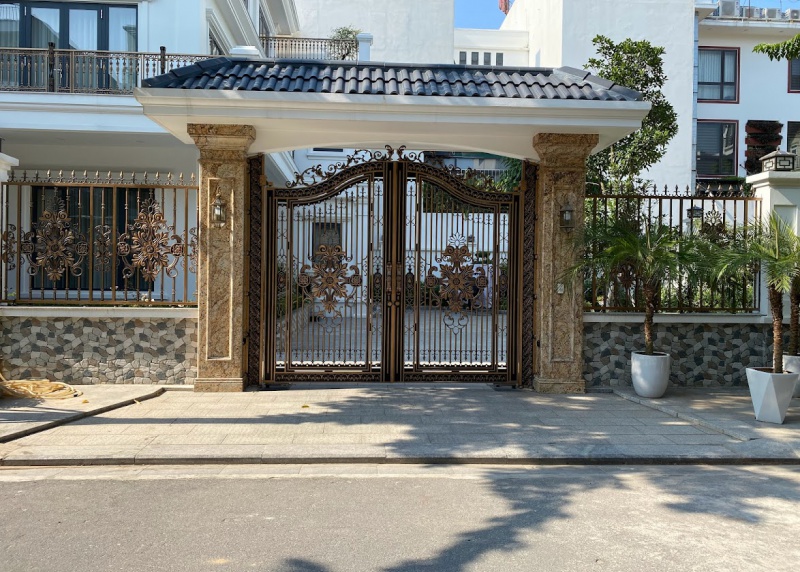 LUXURY cast aluminum gate company in Bac Ninh province