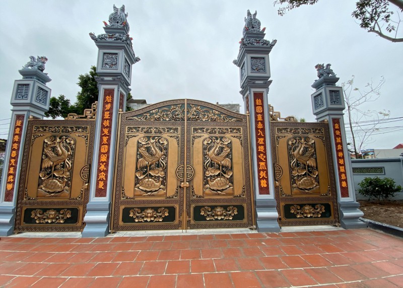 Village gate works in Bac Ninh